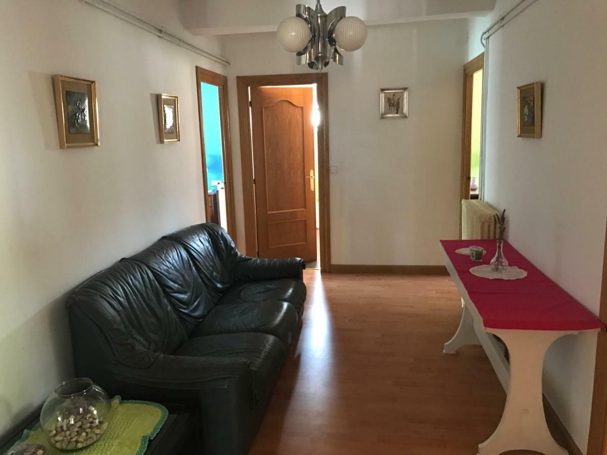 Casarejos Casa De Pueblo Con Merendero Alquilable Opcionalmente מראה חיצוני תמונה